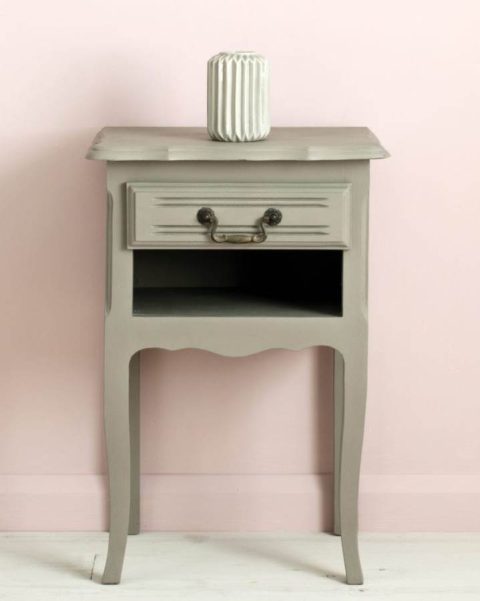 A sidetable painted in Annie Sloan Chalk Paint French Linen