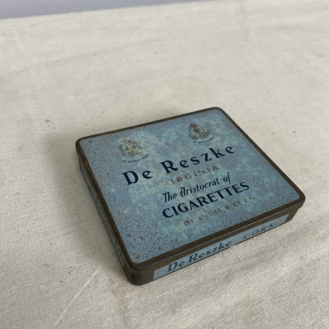 Vintage 'De Reszke' Cigarette Tin