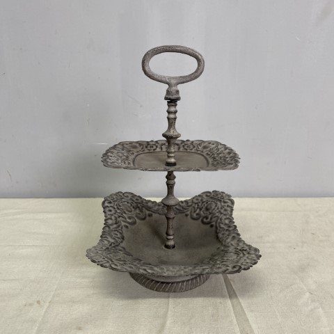 Vintage Style Metal Cake Stand