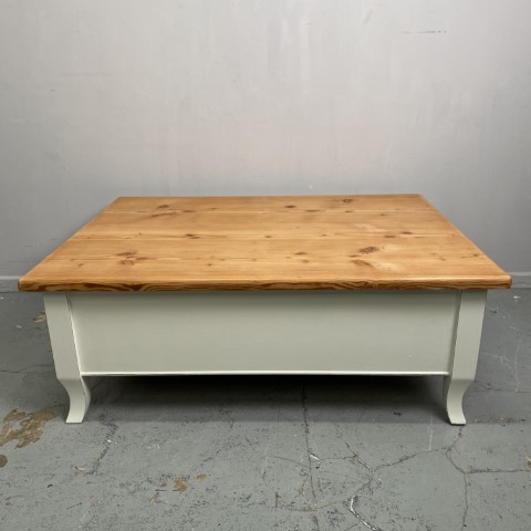 Hand-Painted Old White Hampton Coffee Table with Natural Top