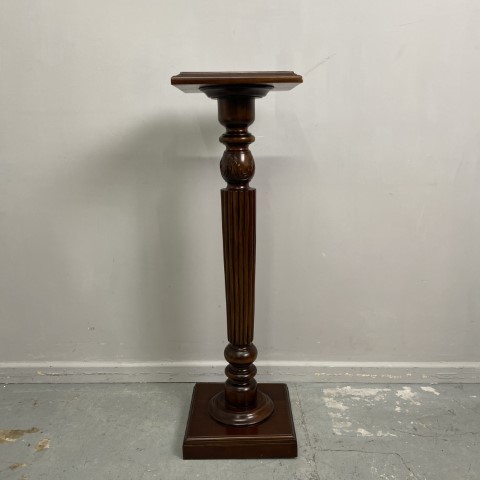 Vintage Victorian Style Mahogany Pedestal