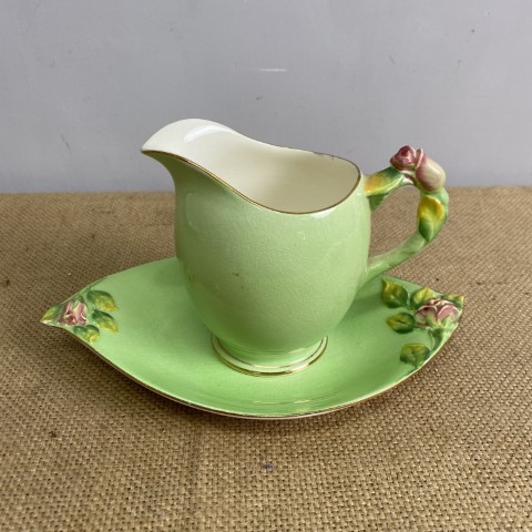 Green Englush Royal Winton Grimwades Jug with Matching Leaf shape Dish