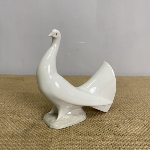 Vintage Nao White Dove Figurine