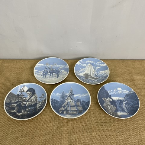 Set of 5 Decorative Norwegian Porsgrund Plates