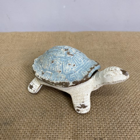 Coastal Cast Iron Tortoise Key Hide - white with light blue shell