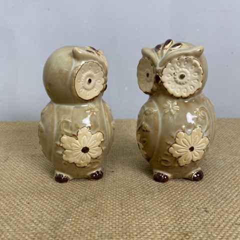 Set of 2 Ceramic Owls