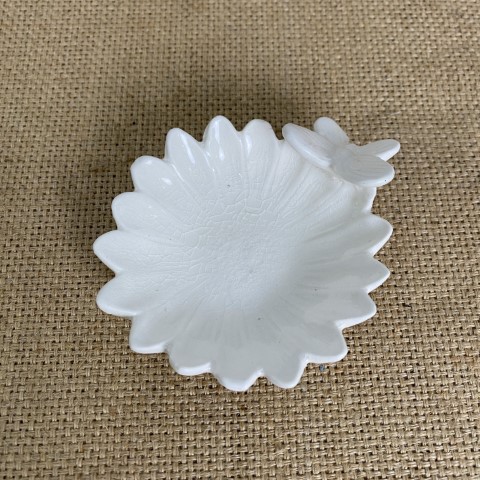 White Daisy Trinket Dish