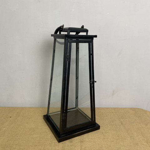 Black Metal Decorative Lantern