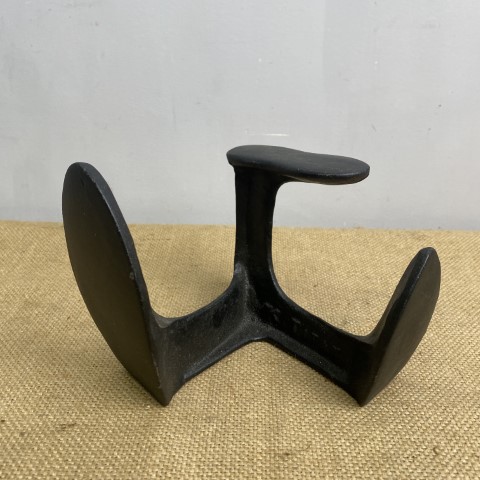 Vintage Cast Iron Anvil/Shoe Last