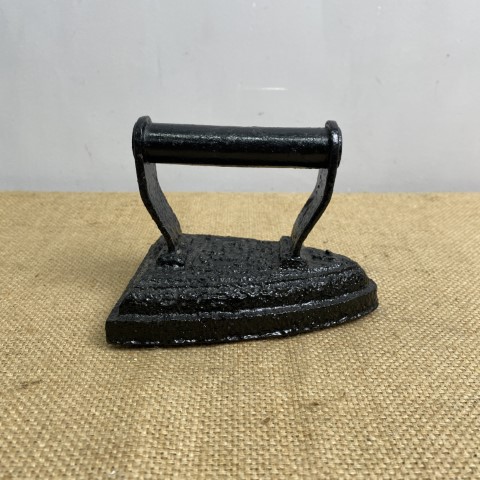 Antique Iron (cast iron)