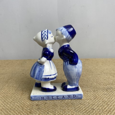 Vintage Kissing Delft Figurines