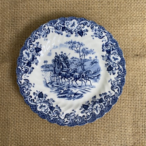 'Coaching Scenes' - Johnson Bros Blue & White Plate