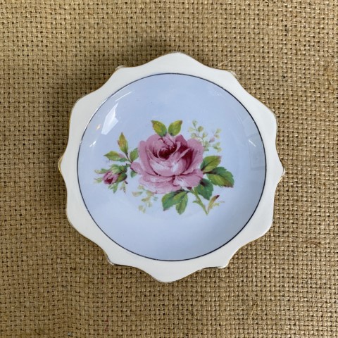 Small Vintage Porcelain Plate4