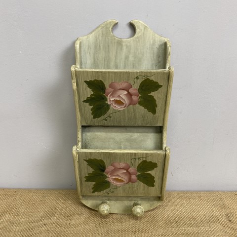 Wooden Floral Wall Organiser - vintage style