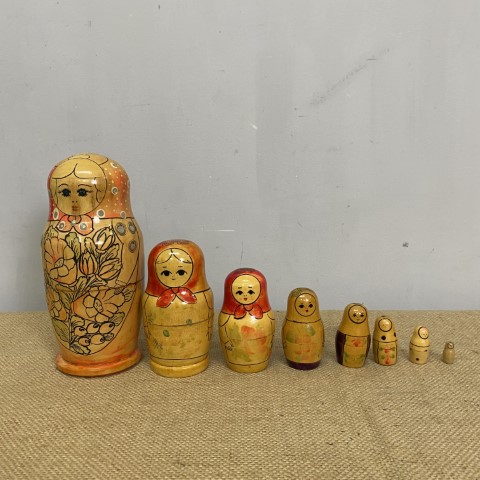 Vintage Timber Nesting Dolls / Babushka Dolls