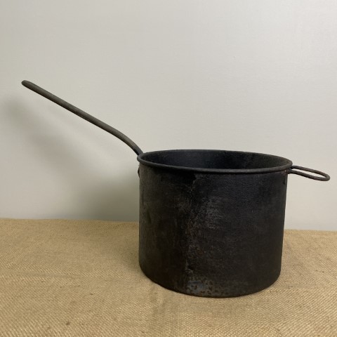 Vintage 'Metters' Cast Iron Pot or Saucepan