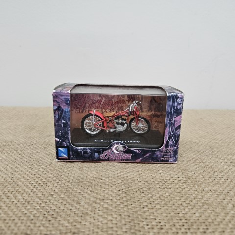 "Indian Scout" (1933) Diecast 1:32 Model Toy In Box