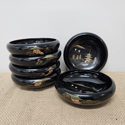 Set of 6 Japanese Lacquerware Bowls