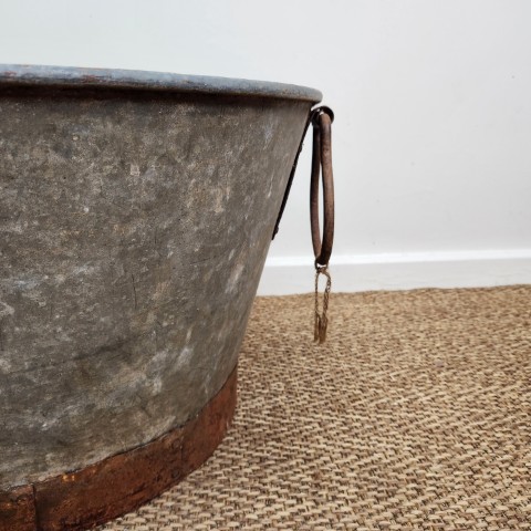 Vintage Oval Metal Tub