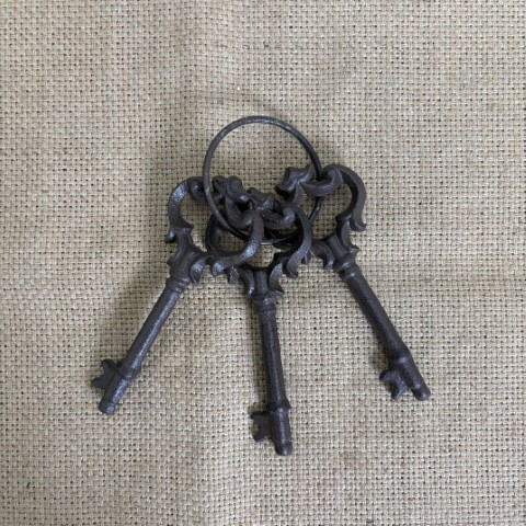 Set of 3 Rustic Cast Iron Keys