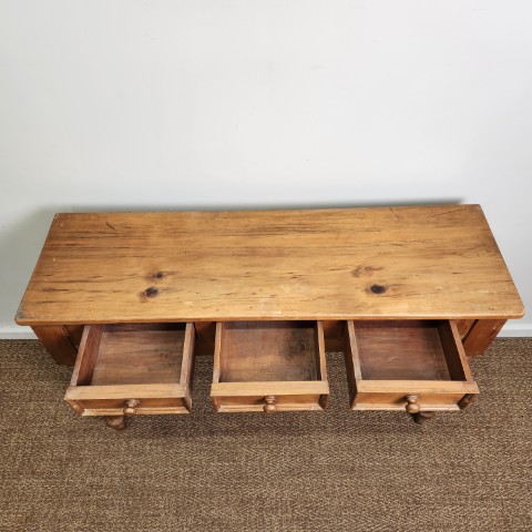 Vintage Farmhouse 3 Drawer Hall Table