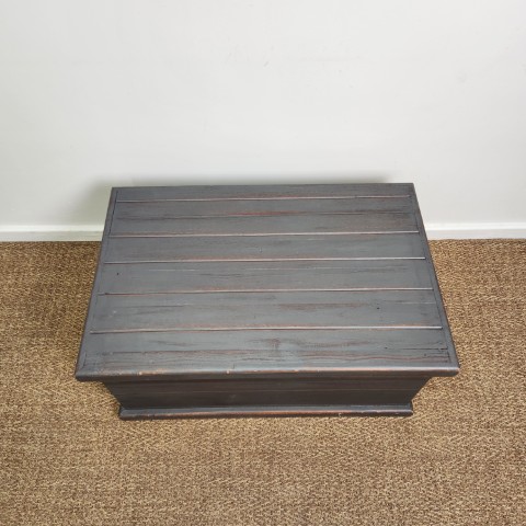 Rustic Chest with Lid