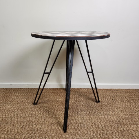 Metal Base Round Table