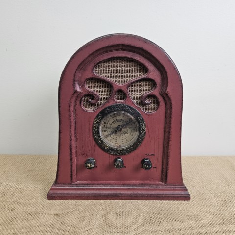Antique Style Radio