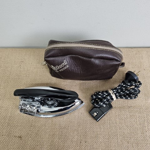 Vintage Gilford Travelling Iron