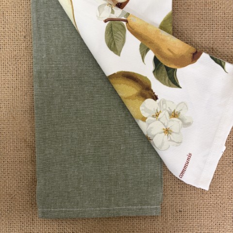 Set of 2 Cotton Pear Tea Towels